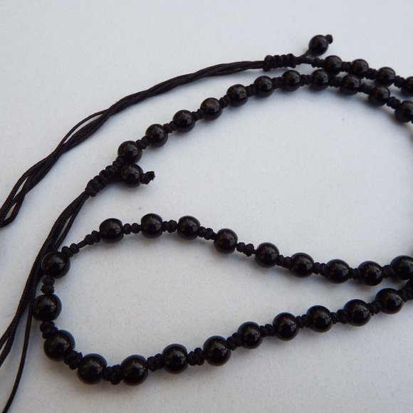 10.58grams Black Onyx Gemstone Necklace - Picture 3 of 11